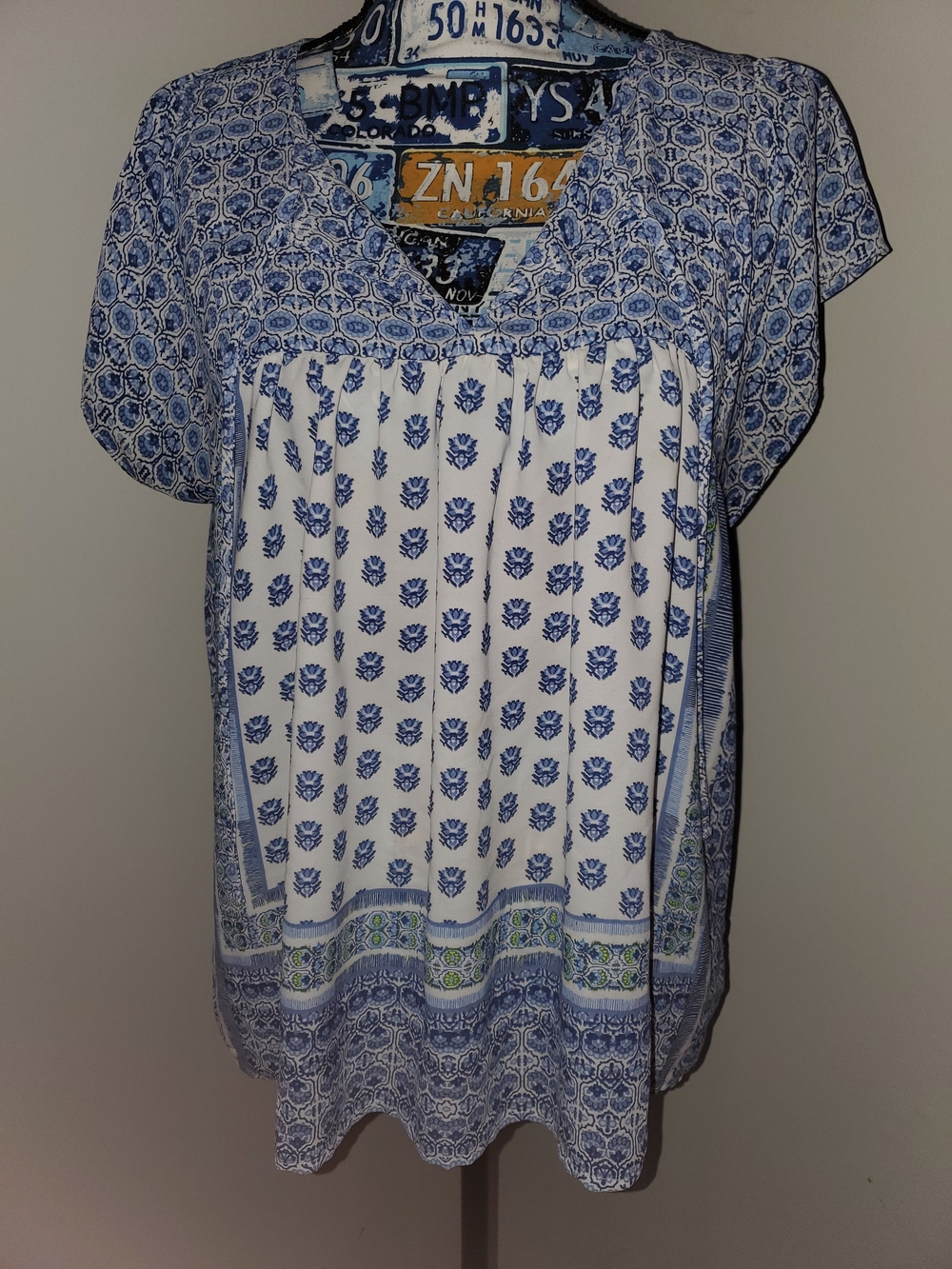 Vintage GAP Blue and White Printed V-Neck Peasant Tunic